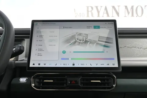 Discover undefined undefined Exterior Interior Images.Find all aspects and details of cars.
