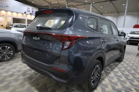 New Kia Carens 2023