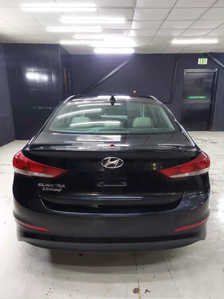 Hyundai Elantra 2017