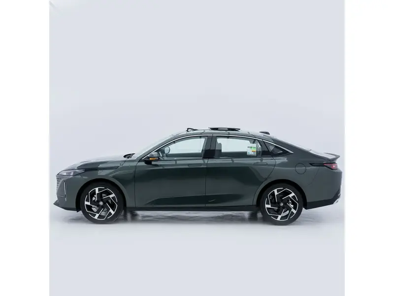 Discover undefined undefined Exterior Interior Images.Find all aspects and details of cars.