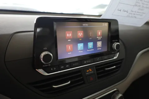 Discover undefined undefined Exterior Interior Images.Find all aspects and details of cars.