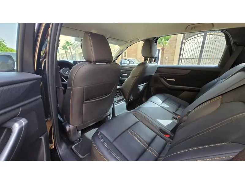 Discover undefined undefined Exterior Interior Images.Find all aspects and details of cars.