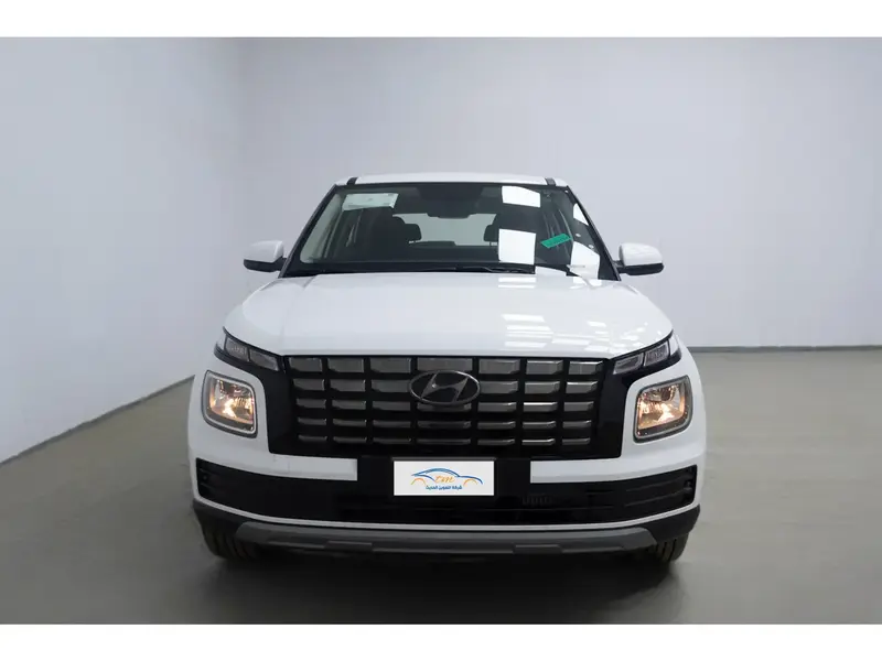 Discover undefined undefined Exterior Interior Images.Find all aspects and details of cars.
