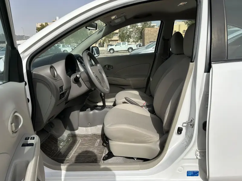 Nissan Sunny 2022