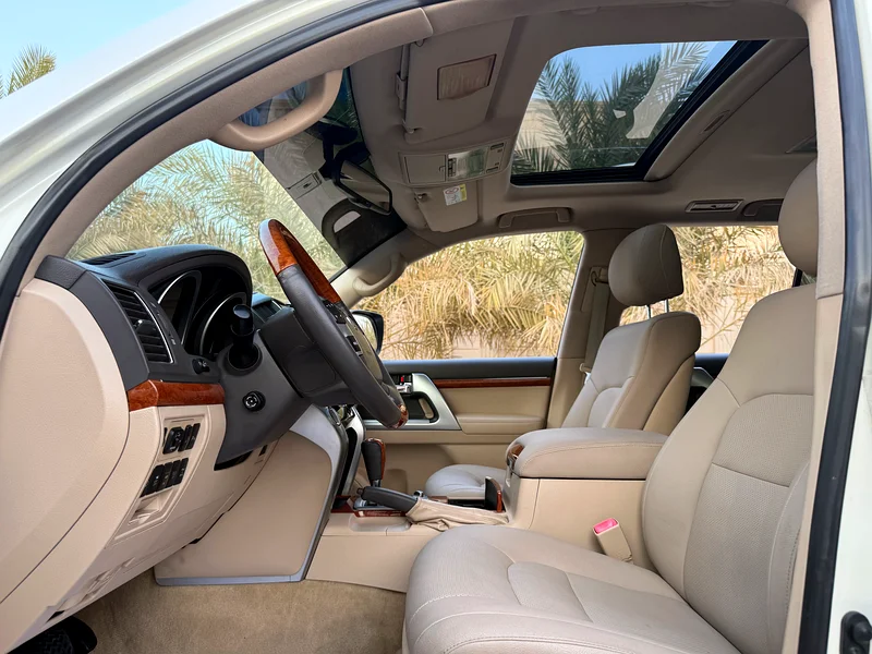 Toyota Land Cruiser 2014