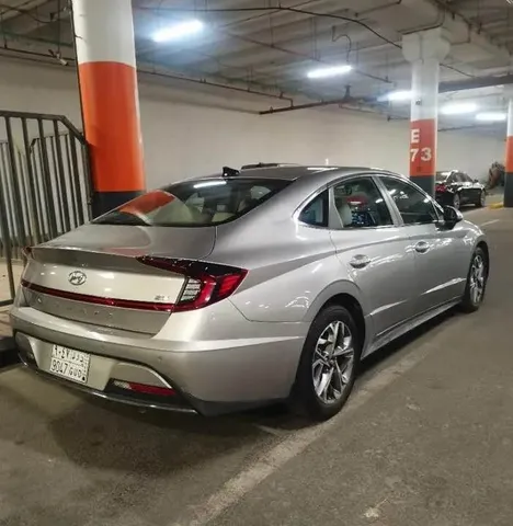 Discover undefined undefined Exterior Interior Images.Find all aspects and details of cars.