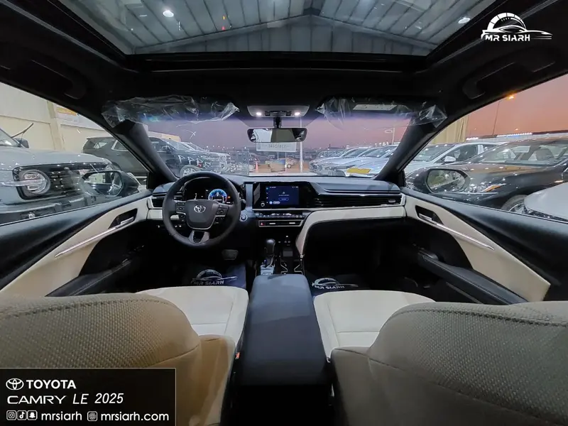 Toyota Camry 2025