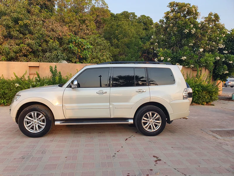 Mitsubishi Pajero 2025