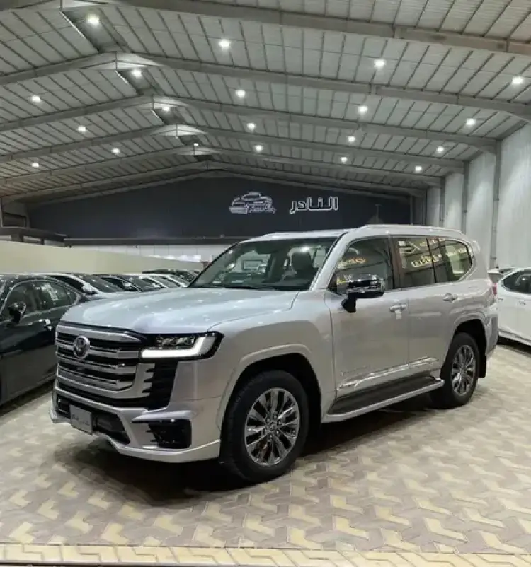 toyota toyota-land-cruiser image Toyota Land Cruiser 2023