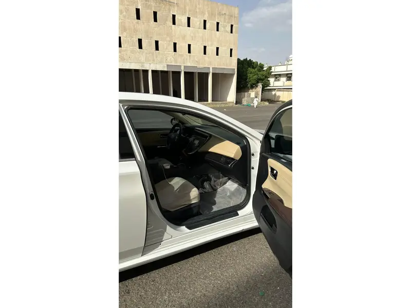 Toyota Avalon 2016