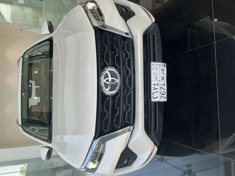 Discover undefined undefined Exterior Interior Images.Find all aspects and details of cars.