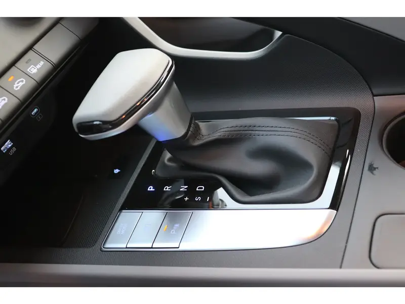 Hyundai Elantra 2025