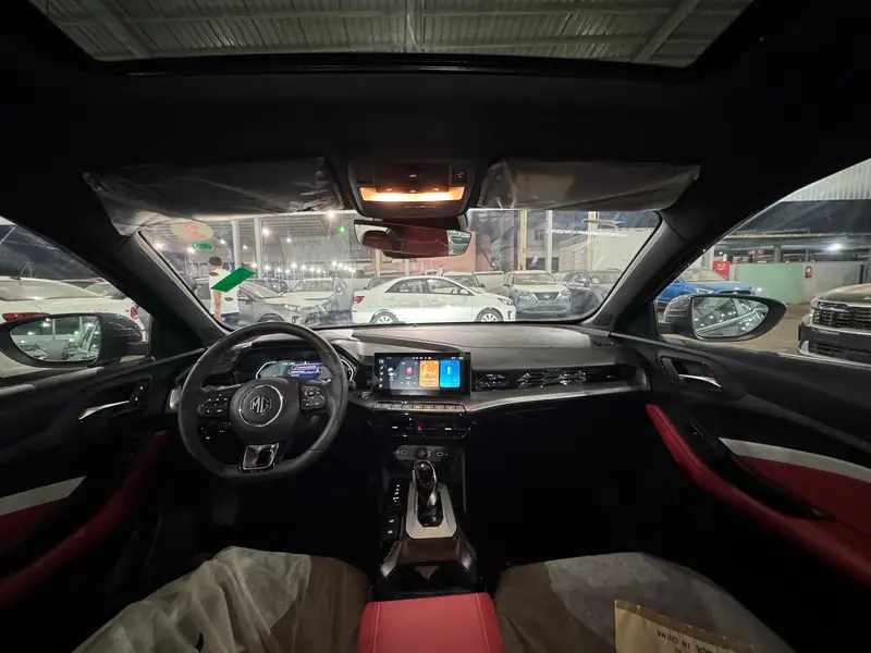 Discover undefined undefined Exterior Interior Images.Find all aspects and details of cars.