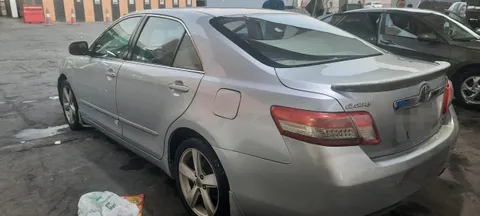 Toyota Camry  4 Door 2.5L 2011