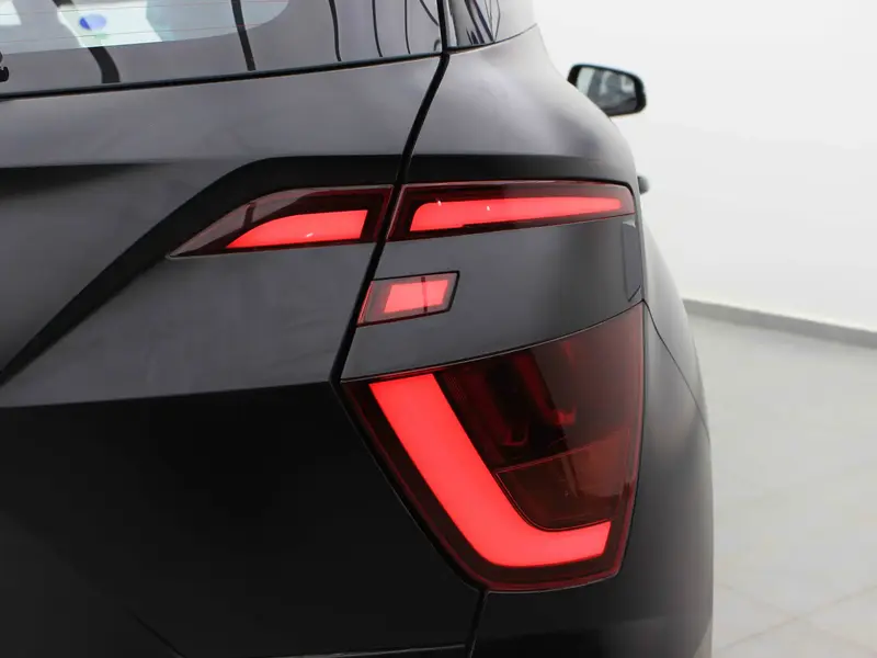 Discover undefined undefined Exterior Interior Images.Find all aspects and details of cars.