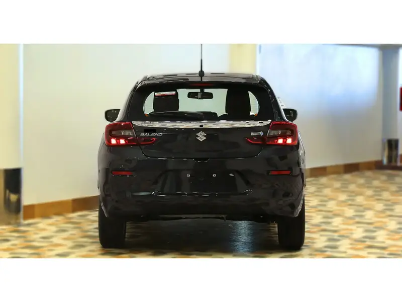 Discover undefined undefined Exterior Interior Images.Find all aspects and details of cars.