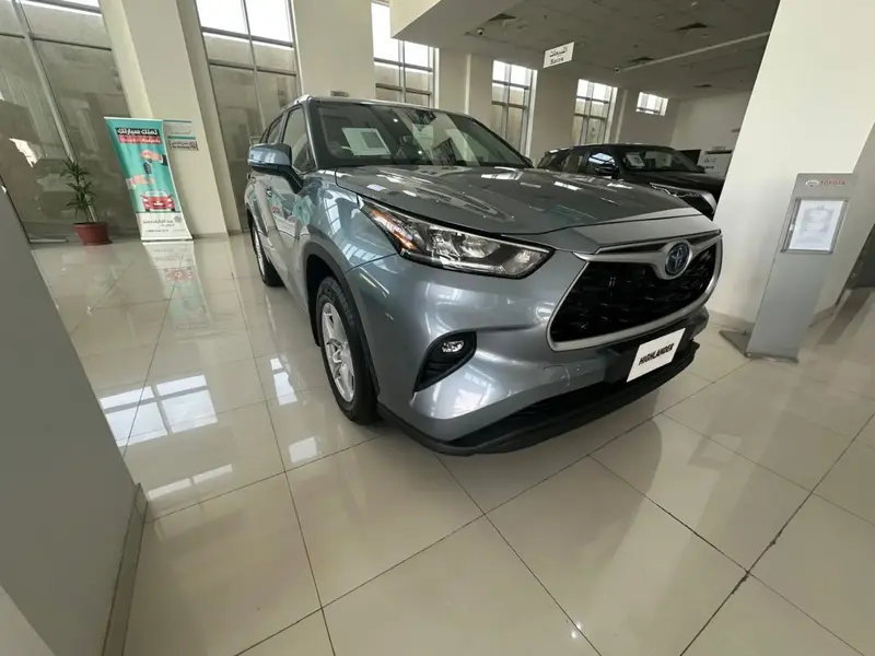 Discover undefined undefined Exterior Interior Images.Find all aspects and details of cars.