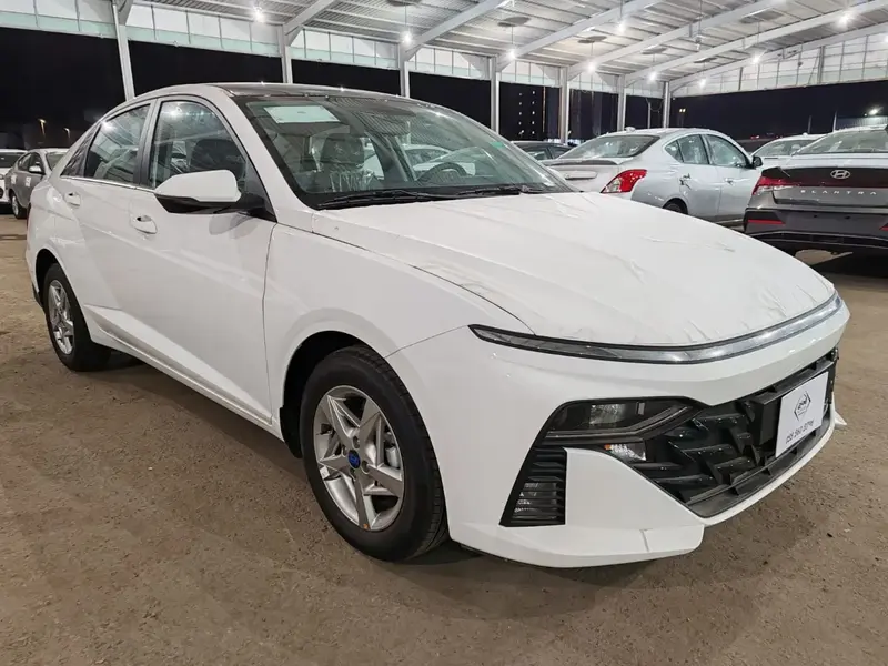 Discover undefined undefined Exterior Interior Images.Find all aspects and details of cars.