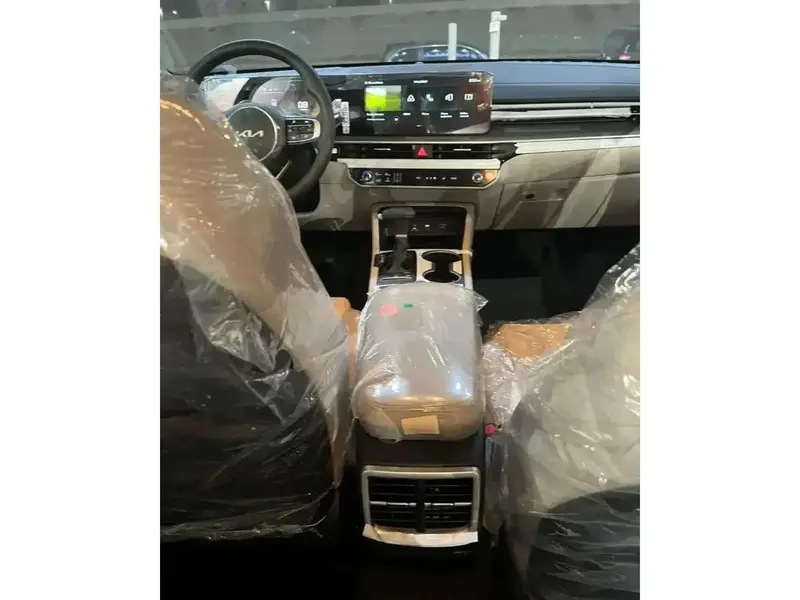 KIA K5 2025