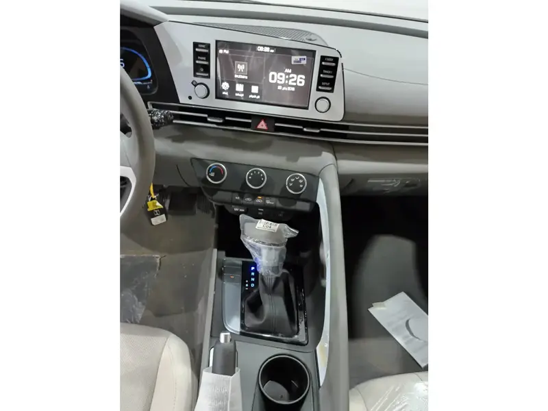 Hyundai Elantra 2025
