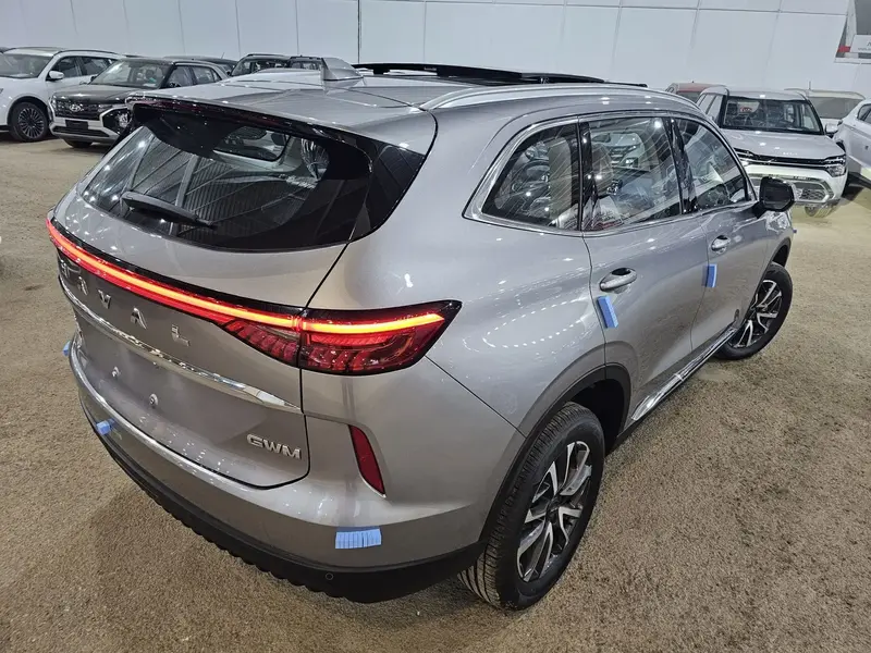 Discover undefined undefined Exterior Interior Images.Find all aspects and details of cars.