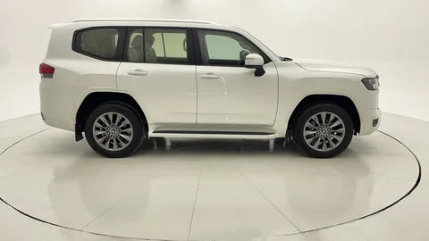 Toyota Land Cruiser 2024
