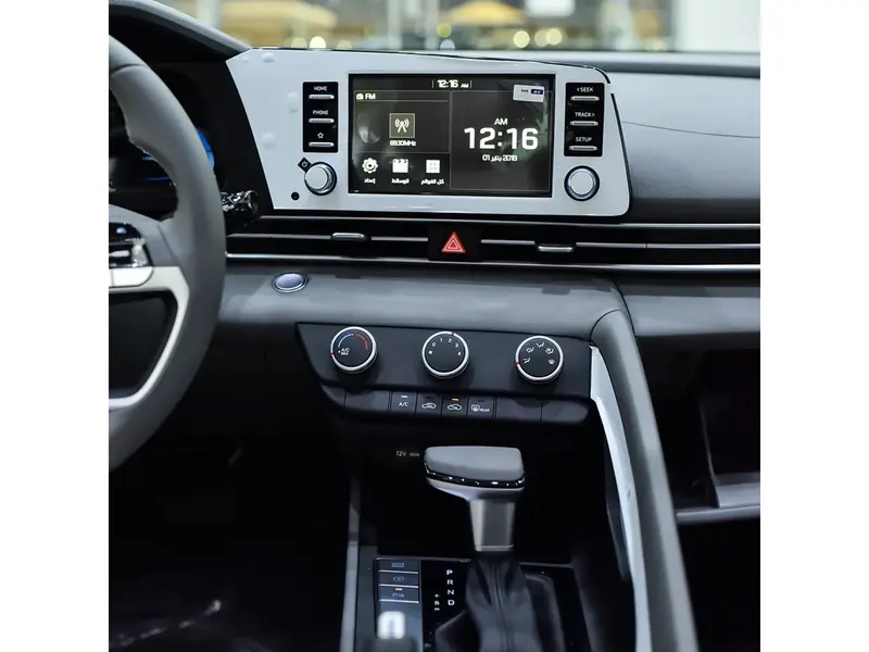 Hyundai Elantra 2025
