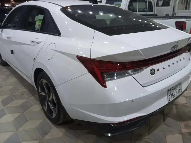 Discover undefined undefined Exterior Interior Images.Find all aspects and details of cars.