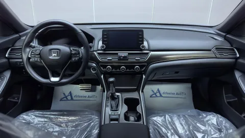 Discover undefined undefined Exterior Interior Images.Find all aspects and details of cars.