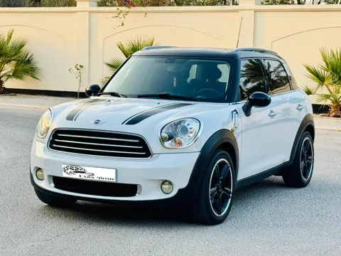 Discover undefined undefined Exterior Interior Images.Find all aspects and details of cars.