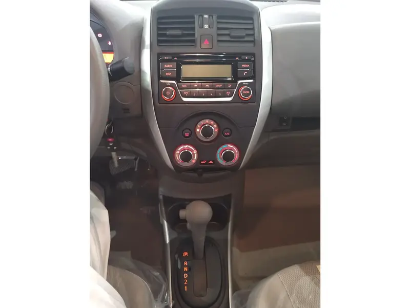 Nissan Sunny 2024