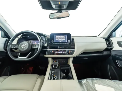 Discover undefined undefined Exterior Interior Images.Find all aspects and details of cars.