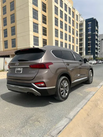 Discover undefined undefined Exterior Interior Images.Find all aspects and details of cars.