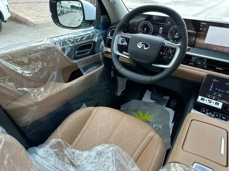 Infiniti QX80 2025