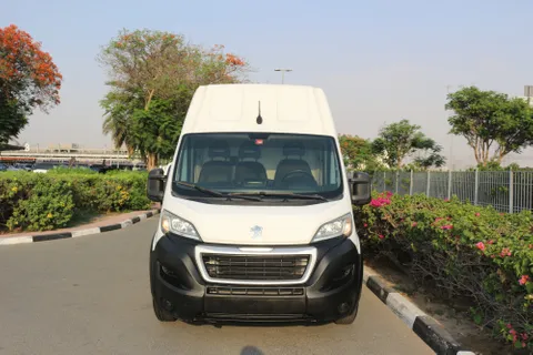 Peugeot Boxer 2.2L Diesel (L4H3) 2022