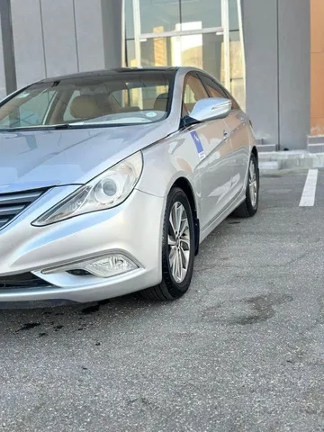 Discover undefined undefined Exterior Interior Images.Find all aspects and details of cars.