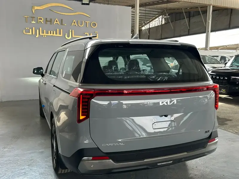 KIA Carnival 2025