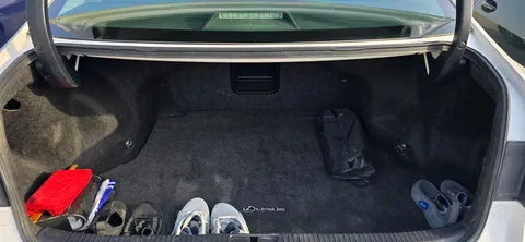 Lexus ES 350 4 door 3.5L 2016