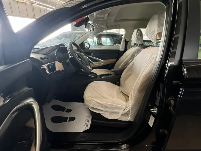 Discover undefined undefined Exterior Interior Images.Find all aspects and details of cars.