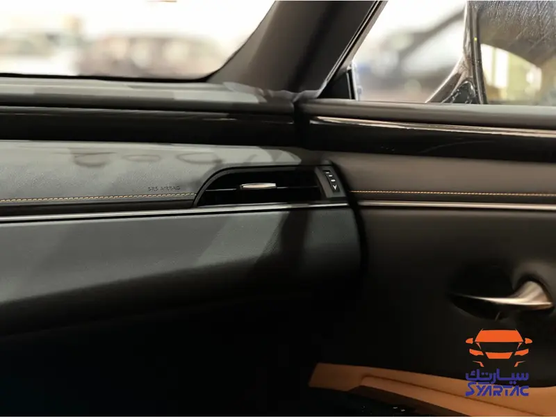 Lexus ES 2024