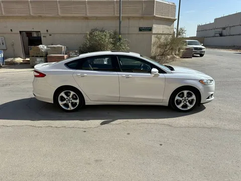 Discover undefined undefined Exterior Interior Images.Find all aspects and details of cars.
