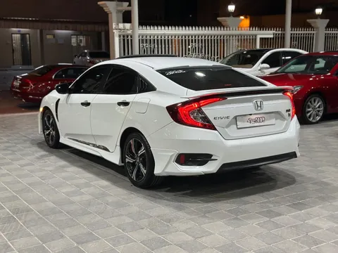 Discover undefined undefined Exterior Interior Images.Find all aspects and details of cars.