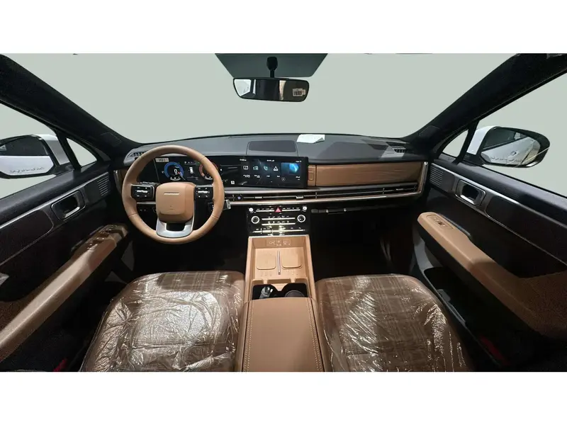 Discover undefined undefined Exterior Interior Images.Find all aspects and details of cars.