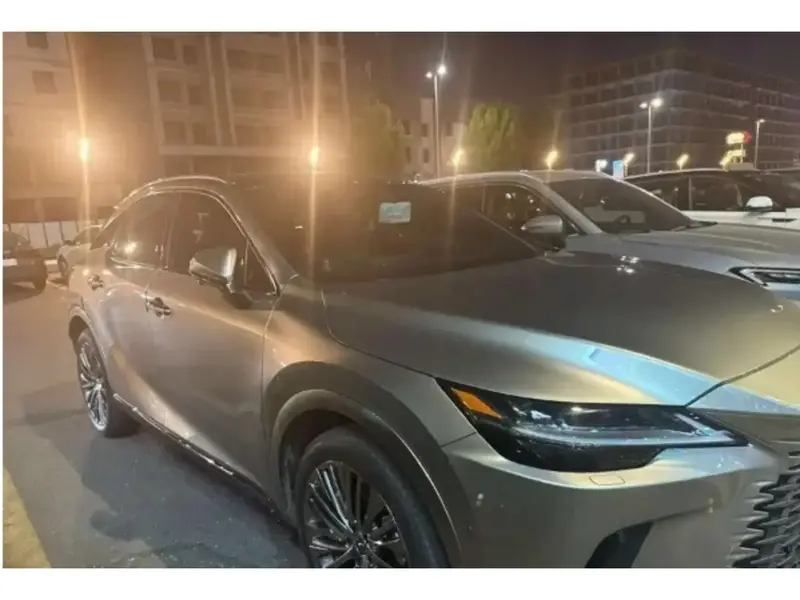 Discover undefined undefined Exterior Interior Images.Find all aspects and details of cars.