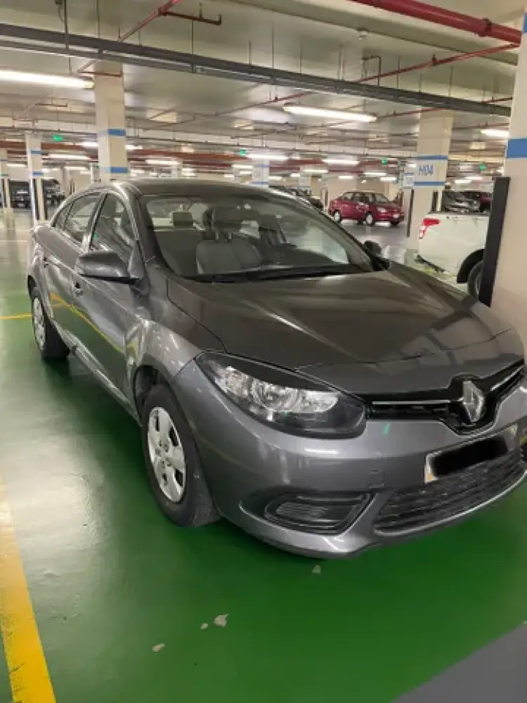 renault fluence image Renault Fluence 1.6L PE 2015
