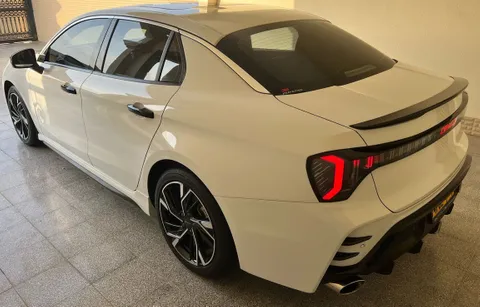 Lynk & Co 03 2.0T Hyper Pro 2024