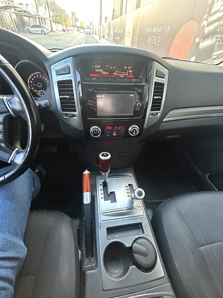 Mitsubishi Pajero 2016