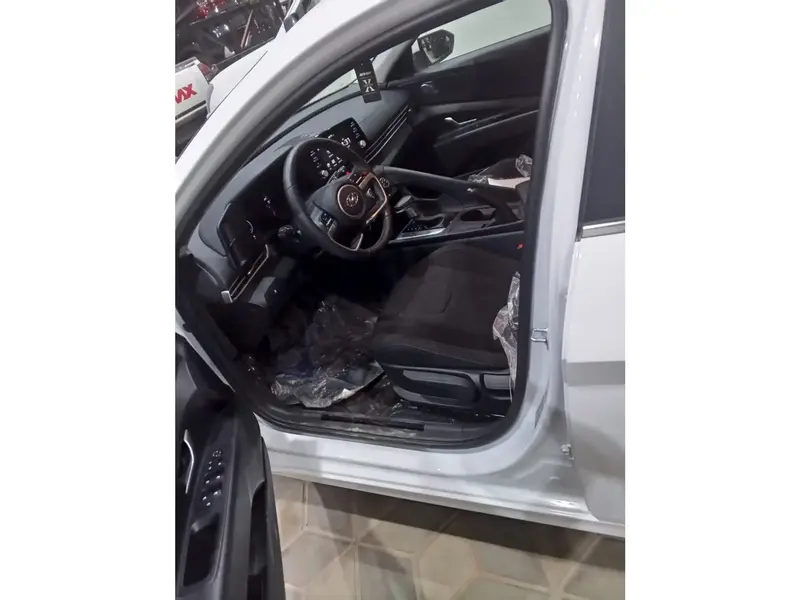 Discover undefined undefined Exterior Interior Images.Find all aspects and details of cars.