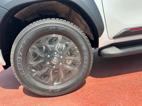 New Toyota Hilux 2025