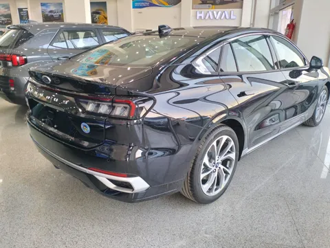 New Ford Taurus 2025